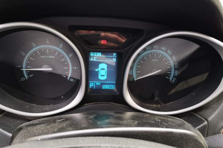 Used GAC Trumpchi GS5 2013 1.8T Automatic All-Wheel-Drive Luxury Edition Instrument Cluster