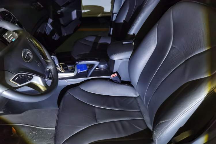 Used GAC Trumpchi GS5 2013 2.0L Automatic Two-Wheel Drive Light Interior Special Edition Left Front Seat