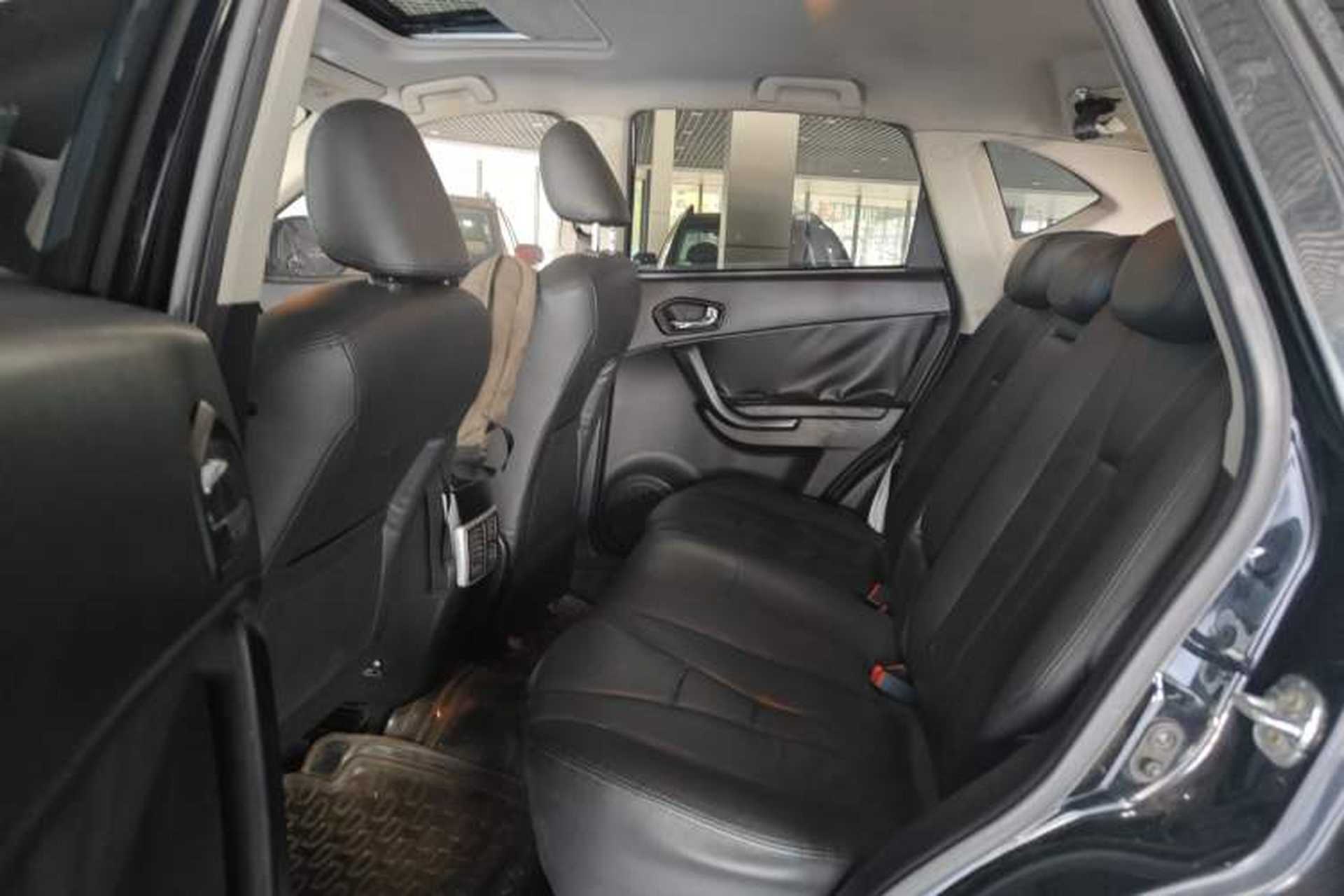 Used GAC Trumpchi GS5 2013 2.0L Automatic Two-Wheel Drive Light Interior Special Edition Left Rear Seat
