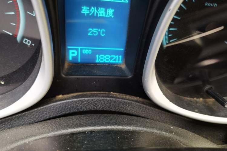 Used GAC Trumpchi GS5 2013 1.8T Automatic All-Wheel-Drive Luxury Edition Odometer Close Up