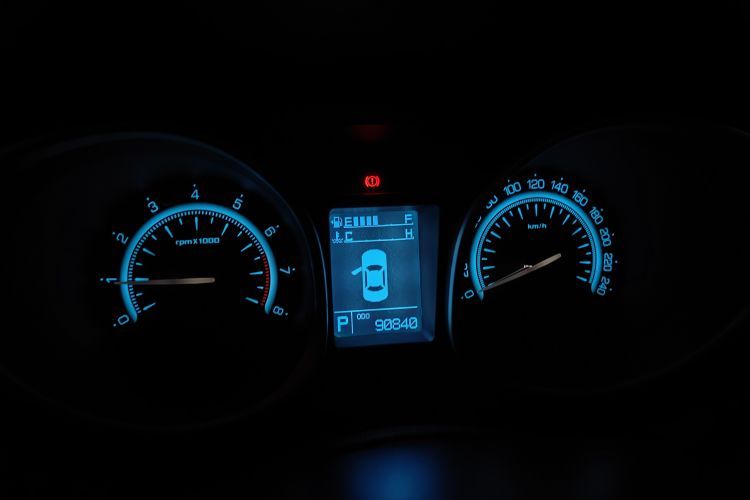 Used GAC Trumpchi GS5 2013 2.0L Automatic Two-Wheel Drive Light Interior Special Edition Odometer Close Up