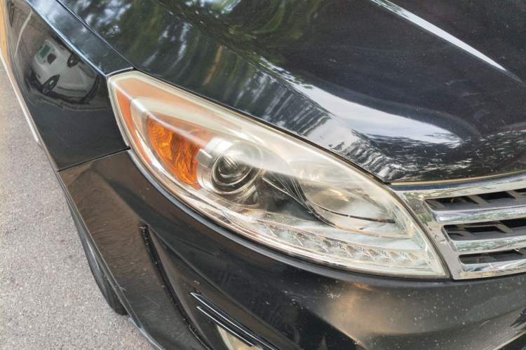 Used GAC Trumpchi GS5 2013 1.8T Manual Two-Wheel Drive Elite Edition Right Front Headlight