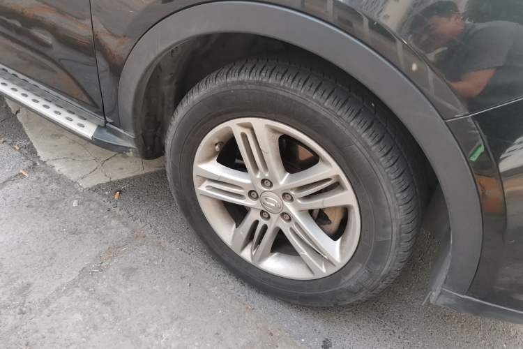 Used GAC Trumpchi GS5 2013 1.8T Automatic All-Wheel-Drive Luxury Edition Right Front Wheel Hub