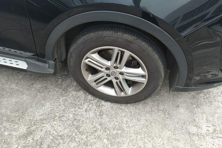 Used GAC Trumpchi GS5 2013 2.0L Automatic Two-Wheel Drive Light Interior Special Edition Right Front Wheel Hub