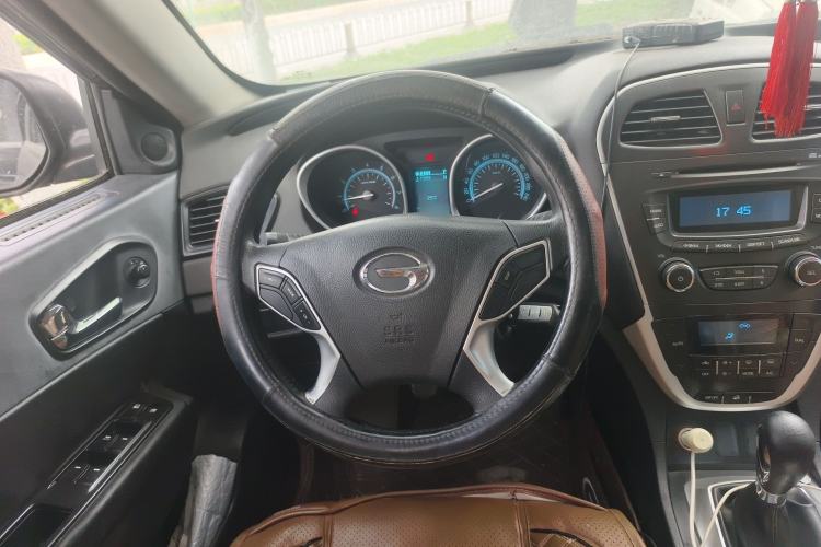 Used GAC Trumpchi GS5 2013 1.8T Manual Two-Wheel Drive Elite Edition Steering Wheel