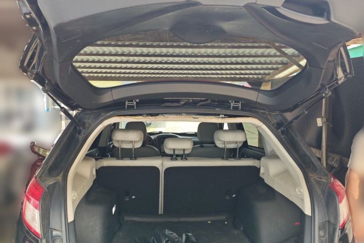 Used GAC Trumpchi GS5 2013 2.0L Automatic Two-Wheel Drive Light Interior Special Edition Trunk