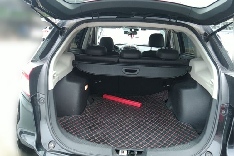Used GAC Trumpchi GS5 2013 2.0L Automatic Two-Wheel Drive Light Interior Special Edition Trunk