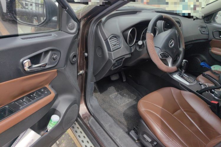 Used GAC Trumpchi GS5 2013 1.8T Automatic 4x4 5th Anniversary Edition Driver Seat
