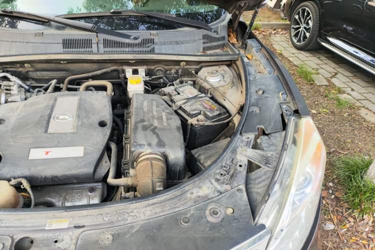 Used GAC Trumpchi GS5 2013 1.8T Automatic Two-Wheel Drive Luxury Edition Engine Bay Left