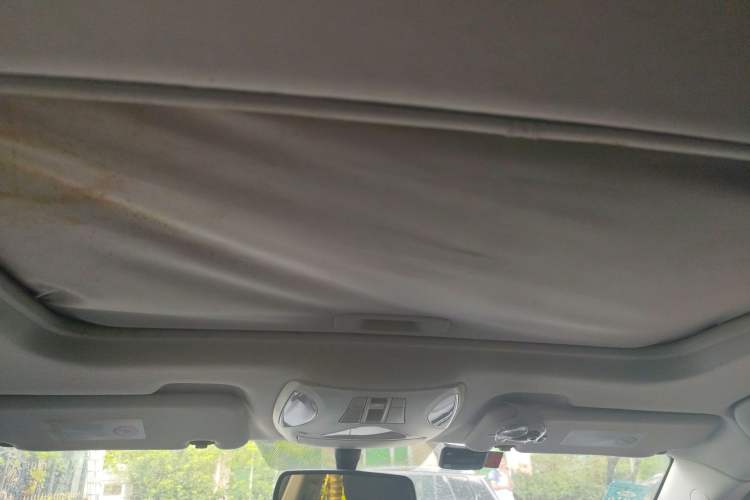 Used GAC Trumpchi GS5 2013 2.0L Automatic Two-Wheel Drive Light Interior Special Edition Headliner