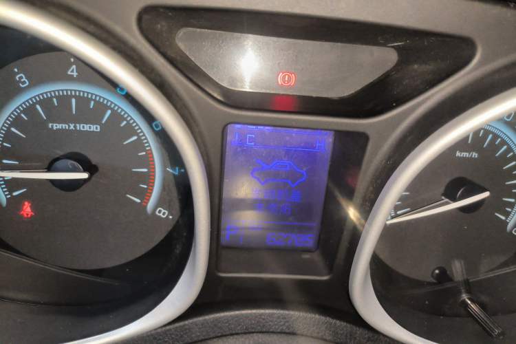 Used GAC Trumpchi GS5 2013 1.8T Automatic Two-Wheel Drive Luxury Edition Instrument Cluster