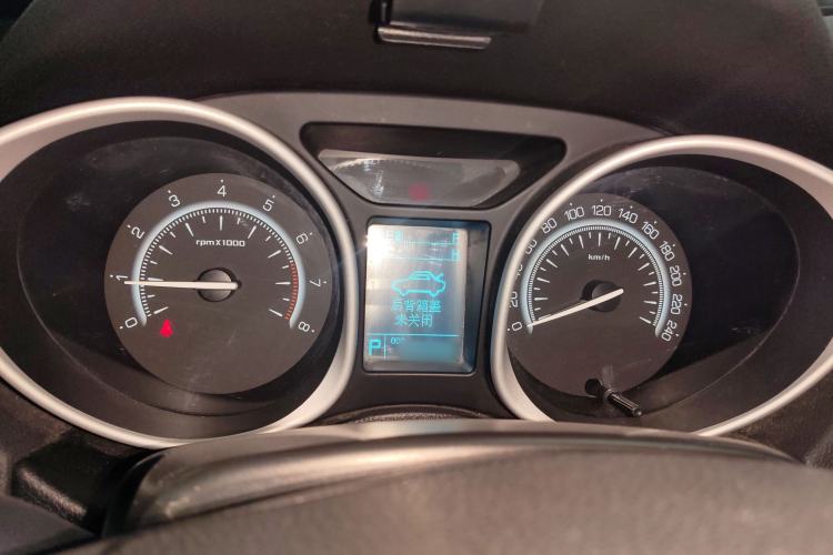 Used GAC Trumpchi GS5 2013 1.8T Automatic Two-Wheel Drive Elite Edition Instrument Cluster