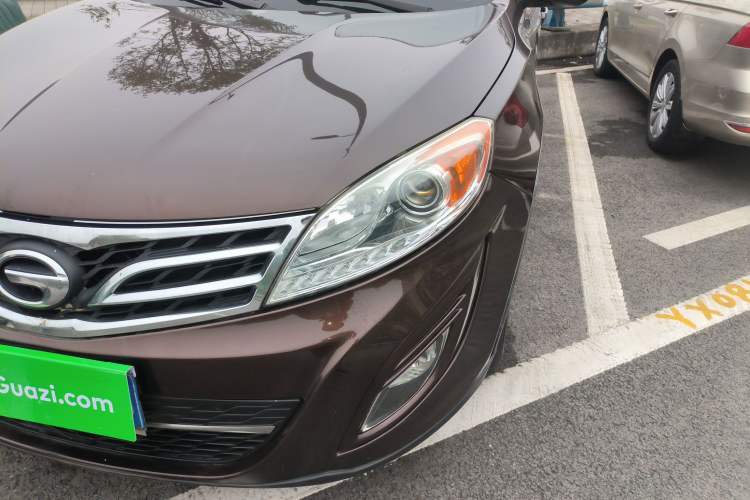 Used GAC Trumpchi GS5 2013 1.8T Automatic Two-Wheel Drive Luxury Edition Left Front Headlight