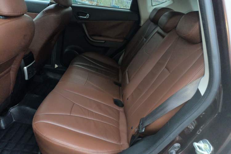 Used GAC Trumpchi GS5 2013 1.8T Automatic Two-Wheel Drive Luxury Edition Left Rear Seat