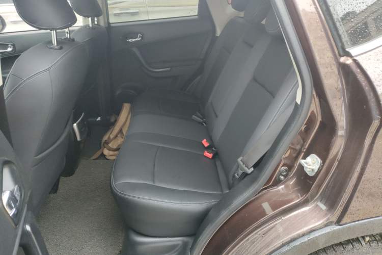 Used GAC Trumpchi GS5 2013 1.8T Automatic Two-Wheel Drive Elite Edition Left Rear Seat
