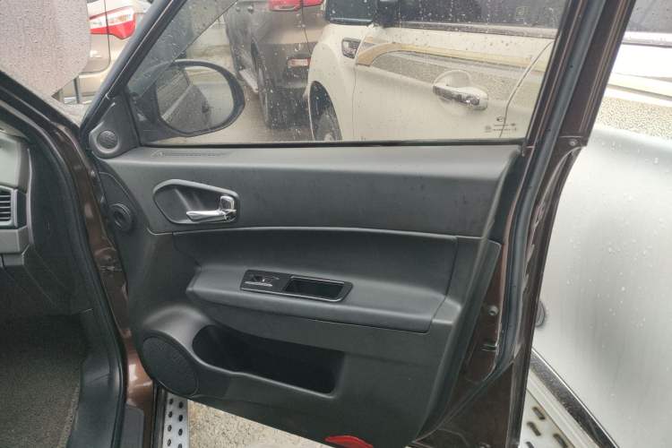 Used GAC Trumpchi GS5 2013 1.8T Automatic Two-Wheel Drive Elite Edition Right Front Door Interior