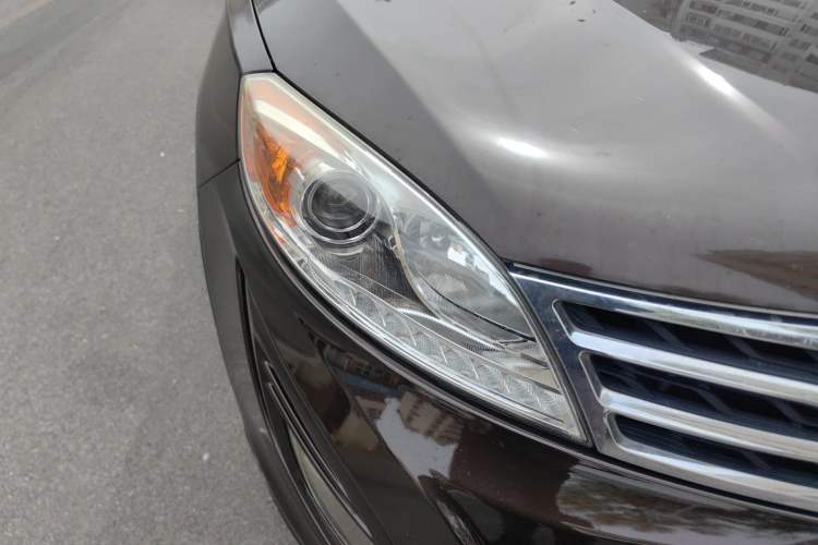 Used GAC Trumpchi GS5 2013 1.8T Automatic 4x4 5th Anniversary Edition Right Front Headlight