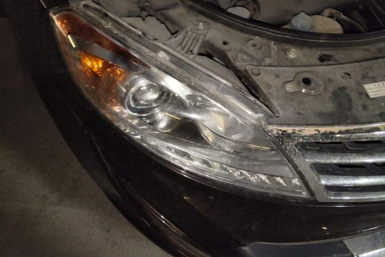 Used GAC Trumpchi GS5 2013 1.8T Automatic Two-Wheel Drive Elite Edition Right Front Headlight
