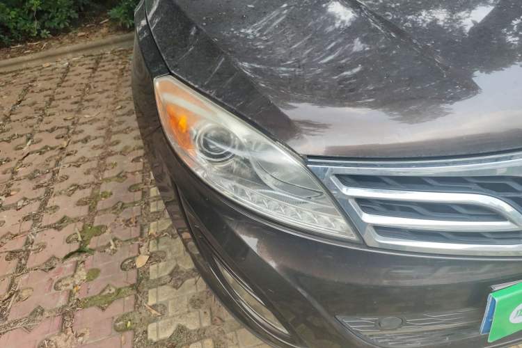 Used GAC Trumpchi GS5 2013 2.0L Automatic Two-Wheel Drive Light Interior Special Edition Right Front Headlight