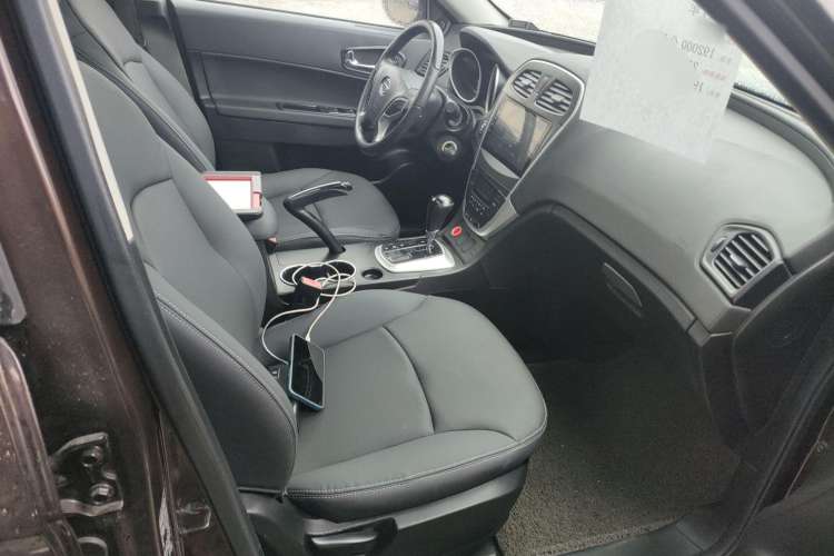 Used GAC Trumpchi GS5 2013 1.8T Automatic Two-Wheel Drive Elite Edition Right Front Seat