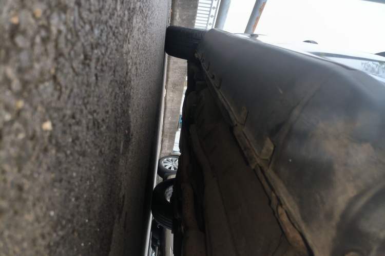 Used GAC Trumpchi GS5 2013 1.8T Automatic Two-Wheel Drive Luxury Edition Right Side Sill