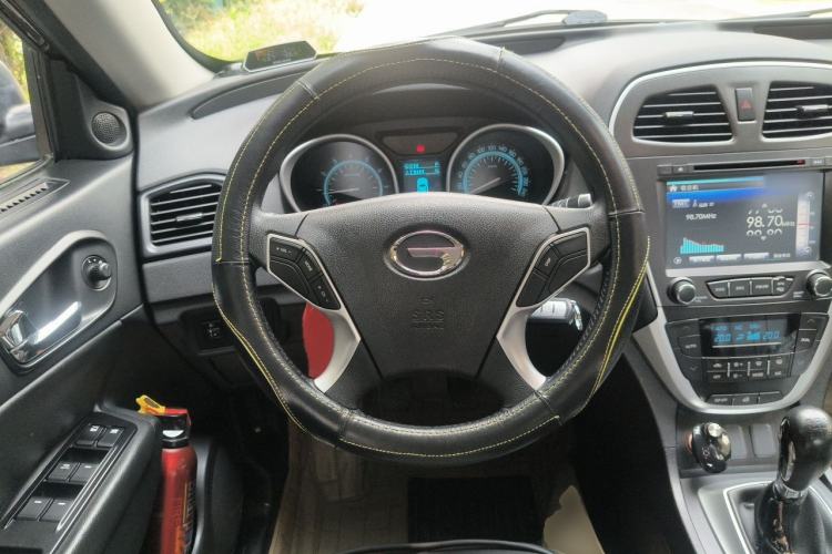 Used GAC Trumpchi GS5 2013 1.8T Manual Two-Wheel Drive Elite Edition Steering Wheel