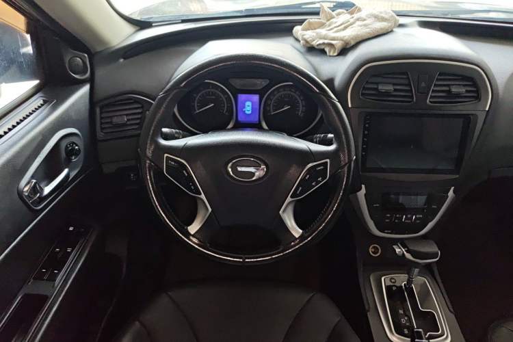 Used GAC Trumpchi GS5 2013 2.0L Automatic Two-Wheel Drive Light Interior Special Edition Steering Wheel