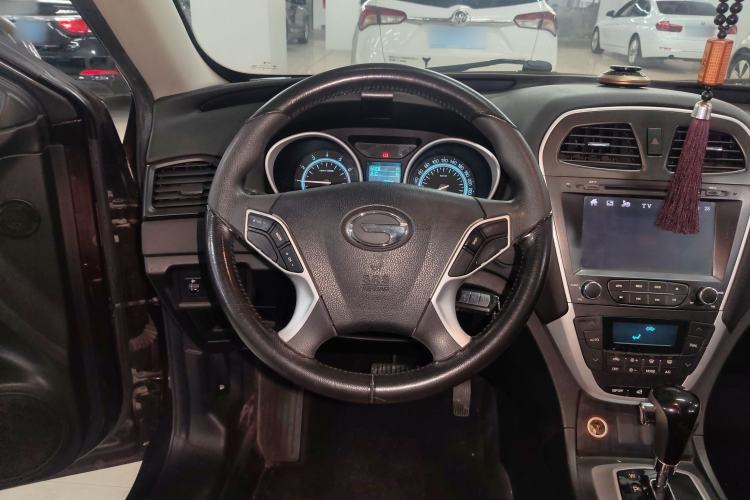 Used GAC Trumpchi GS5 2013 1.8T Automatic Two-Wheel Drive Elite Edition Steering Wheel