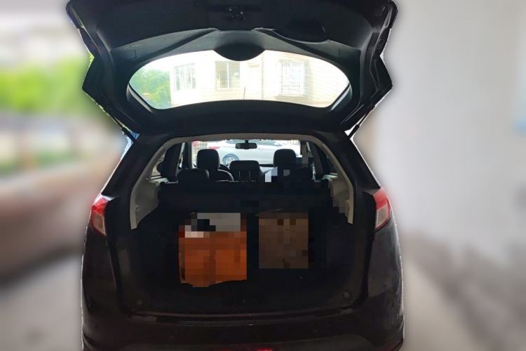 Used GAC Trumpchi GS5 2013 2.0L Automatic Two-Wheel Drive Light Interior Special Edition Trunk