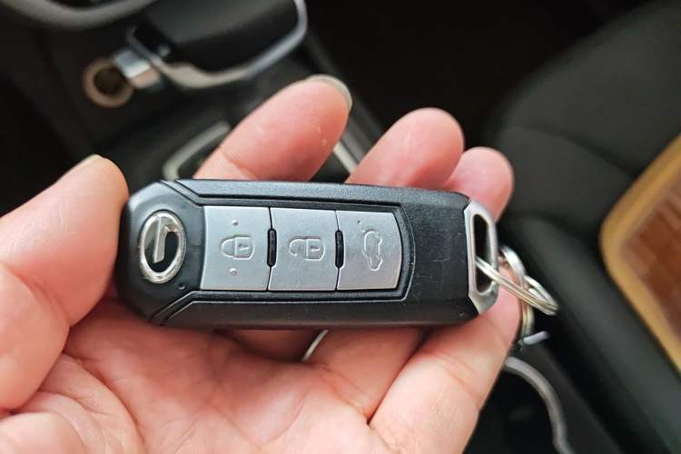 Used GAC Trumpchi GS5 2013 2.0L Automatic Two-Wheel Drive Light Interior Special Edition Vehicle Key