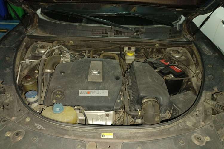 Used GAC Trumpchi GS5 2013 1.8T Automatic Two-Wheel Drive Elite Edition Engine Bay