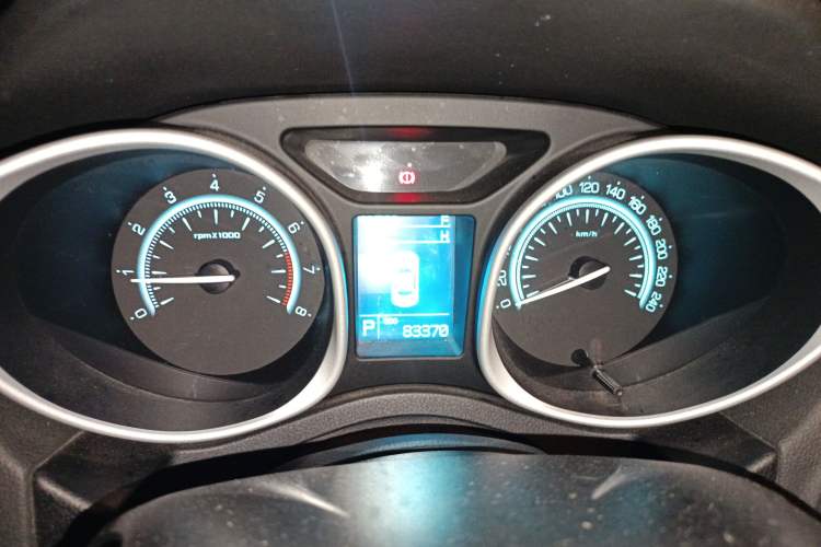Used GAC Trumpchi GS5 2013 1.8T Automatic Two-Wheel Drive Elite Edition Instrument Cluster