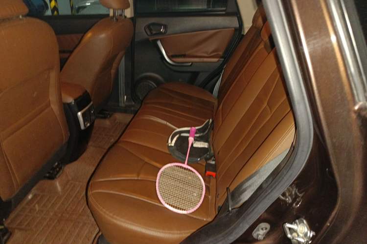 Used GAC Trumpchi GS5 2013 1.8T Automatic Two-Wheel Drive Elite Edition Left Rear Seat