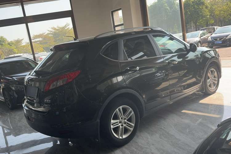 Used GAC Trumpchi GS5 2013 2.0L Automatic Two-Wheel Drive Light Interior Special Edition Exterior 3