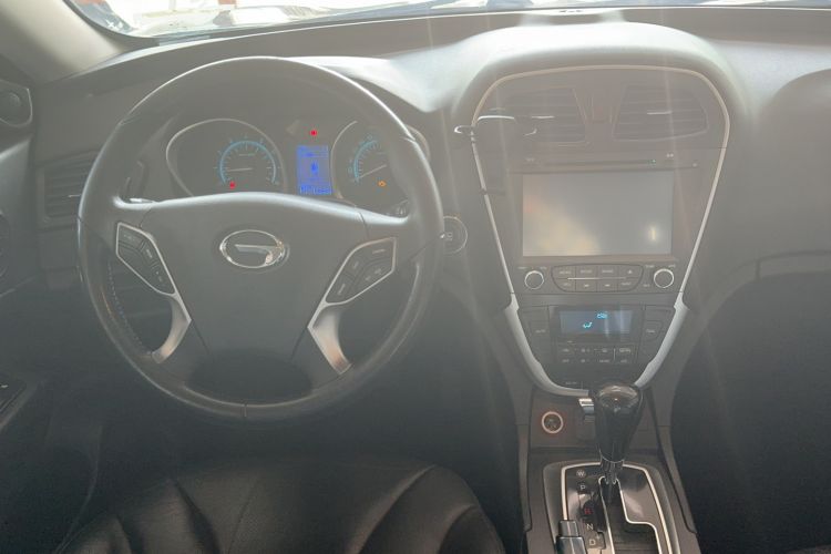 Used GAC Trumpchi GS5 2013 2.0L Automatic Two-Wheel Drive Light Interior Special Edition Interior 3