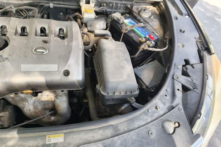 Used GAC Trumpchi GS5 2013 2.0L Automatic Two-Wheel Drive Light Interior Special Edition Engine Bay Left
