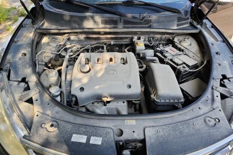 Used GAC Trumpchi GS5 2013 2.0L Automatic Two-Wheel Drive Light Interior Special Edition Engine Bay