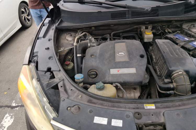 Used GAC Trumpchi GS5 2013 1.8T Automatic Two-Wheel Drive Luxury Edition Engine Bay Right