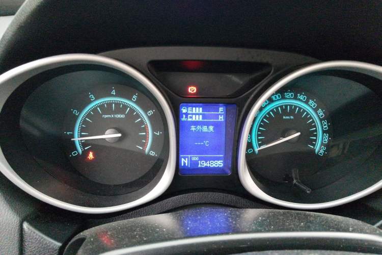 Used GAC Trumpchi GS5 2013 1.8T Automatic Two-Wheel Drive Luxury Edition Instrument Cluster