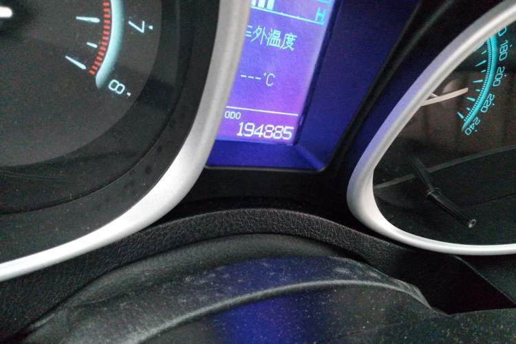 Used GAC Trumpchi GS5 2013 1.8T Automatic Two-Wheel Drive Luxury Edition Odometer Close Up