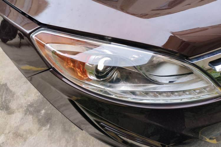 Used GAC Trumpchi GS5 2013 1.8T Automatic Two-Wheel Drive Elite Edition Right Front Headlight