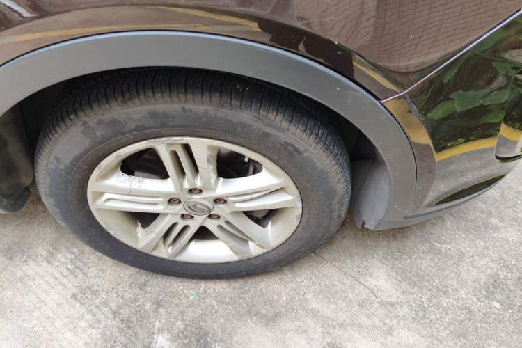 Used GAC Trumpchi GS5 2013 1.8T Automatic Two-Wheel Drive Elite Edition Right Front Wheel Hub