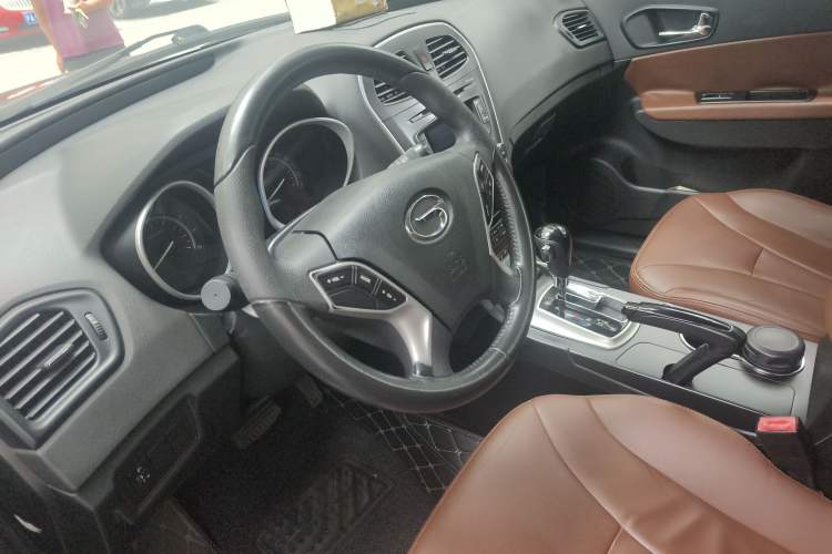 Used GAC Trumpchi GS5 2013 1.8T Automatic All-Wheel-Drive Luxury Edition Steering Wheel