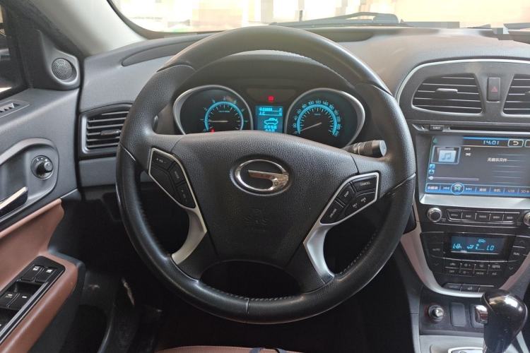 Used GAC Trumpchi GS5 2013 1.8T Automatic All-Wheel-Drive Luxury Edition Steering Wheel