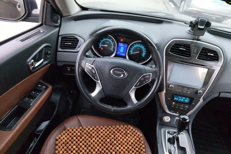 Used GAC Trumpchi GS5 2013 1.8T Automatic Two-Wheel Drive Luxury Edition Steering Wheel