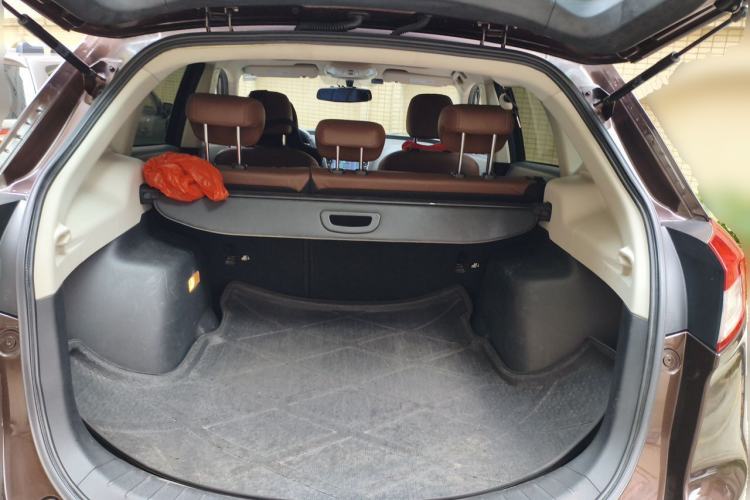 Used GAC Trumpchi GS5 2013 1.8T Automatic Two-Wheel Drive Elite Edition Trunk