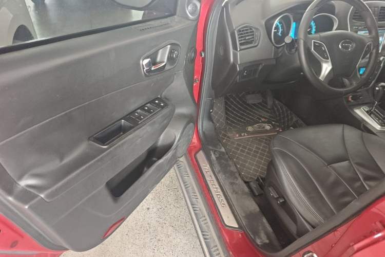 Used GAC Trumpchi GS5 2013 1.8T Automatic Two-Wheel Drive Elite Edition Driver Seat