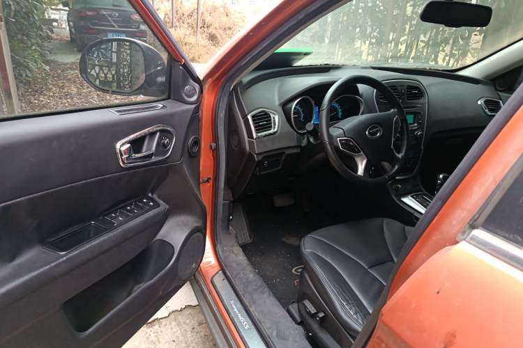 Used GAC Trumpchi GS5 2013 1.8T Automatic Two-Wheel Drive Elite Edition Driver Seat