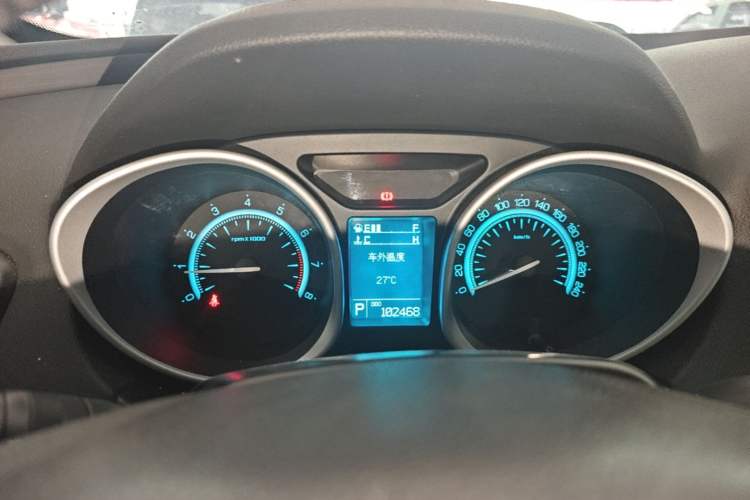 Used GAC Trumpchi GS5 2013 1.8T Automatic Two-Wheel Drive Elite Edition Instrument Cluster