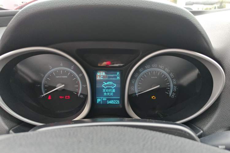 Used GAC Trumpchi GS5 2013 1.8T Automatic Two-Wheel Drive Luxury Edition Instrument Cluster